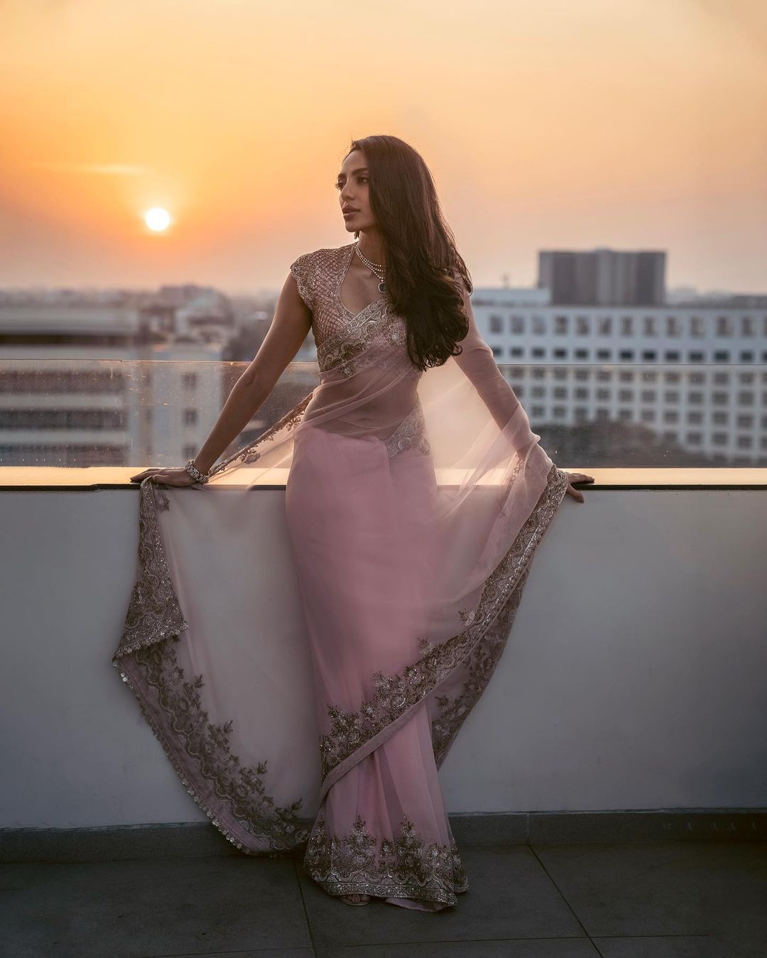 Actress Sobhita Dhulipala Glamorous Photos In Pink Saree