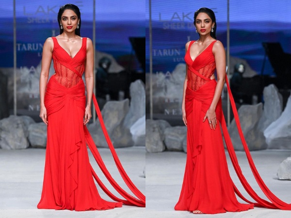 Lakme Fashion Week 2023: Sobhita Dhulipala sizzling red looks in lakme fashion event