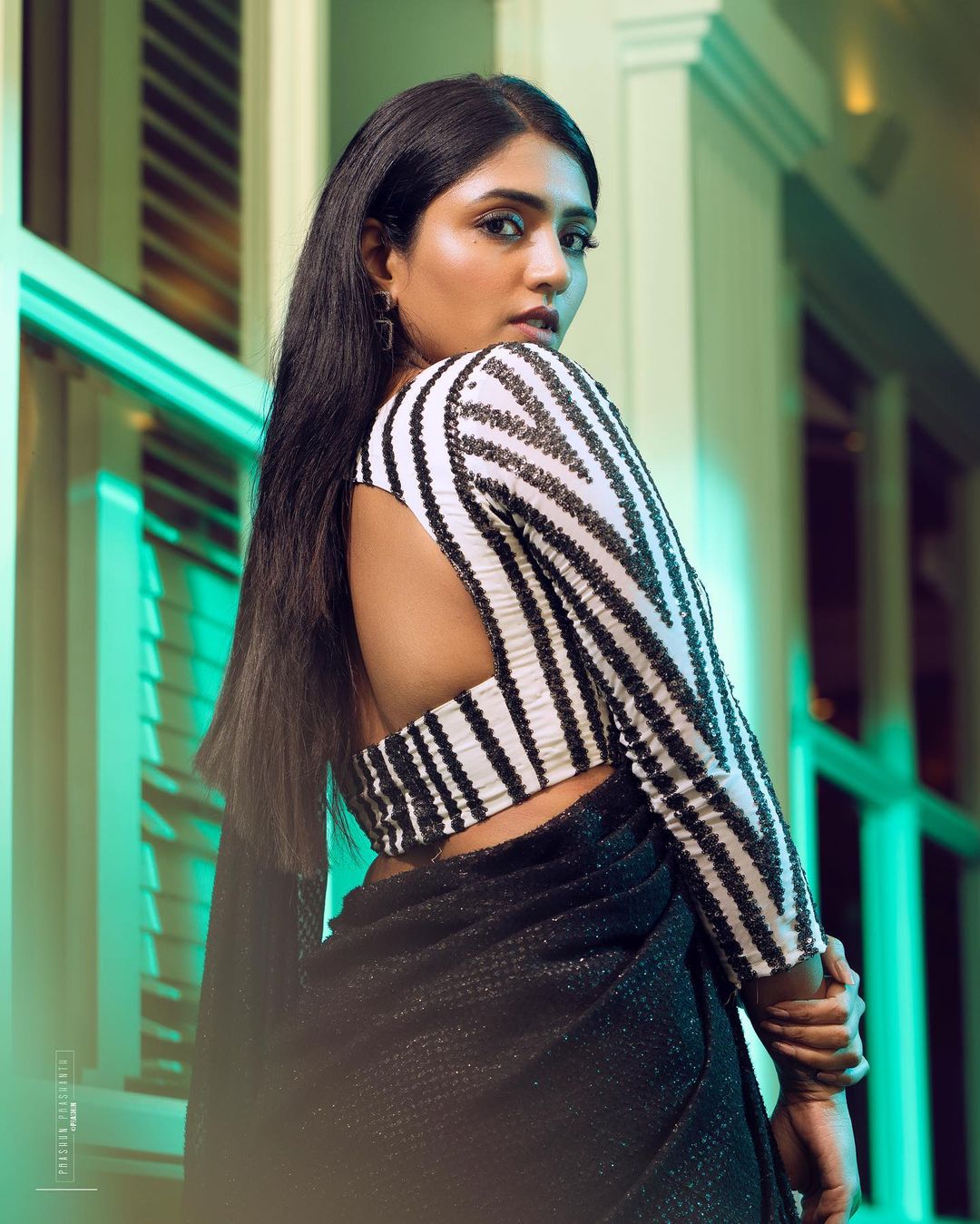 Actress Eesha Rebba Stunning Looks In Black Color Saree