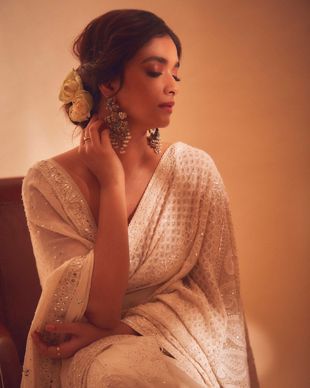 Actress Keerthy Suresh Mesmerizing Photos In Saree