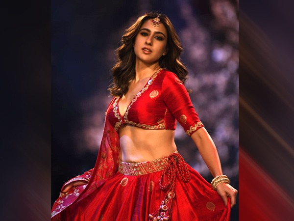 సారా అలీ ఖాన్ లుక్ సారా అలీ ఖాన్ లుక్