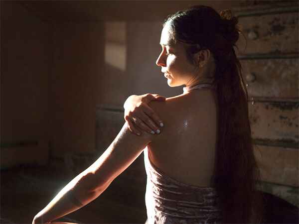 Ugadi 2023: Significance and Benefits of Abhyangana snanam on Ugadi in Telugu 