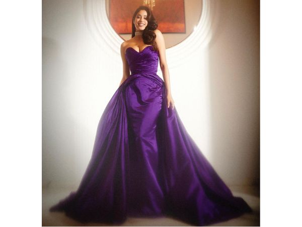 Actress Janhvi Kapoor Glamorous Stills In Voilet Color Outfit
