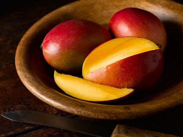Can Diabetics Eat Mangoes During The Summer Season, do mangoes raise blood sugar levels in Telugu