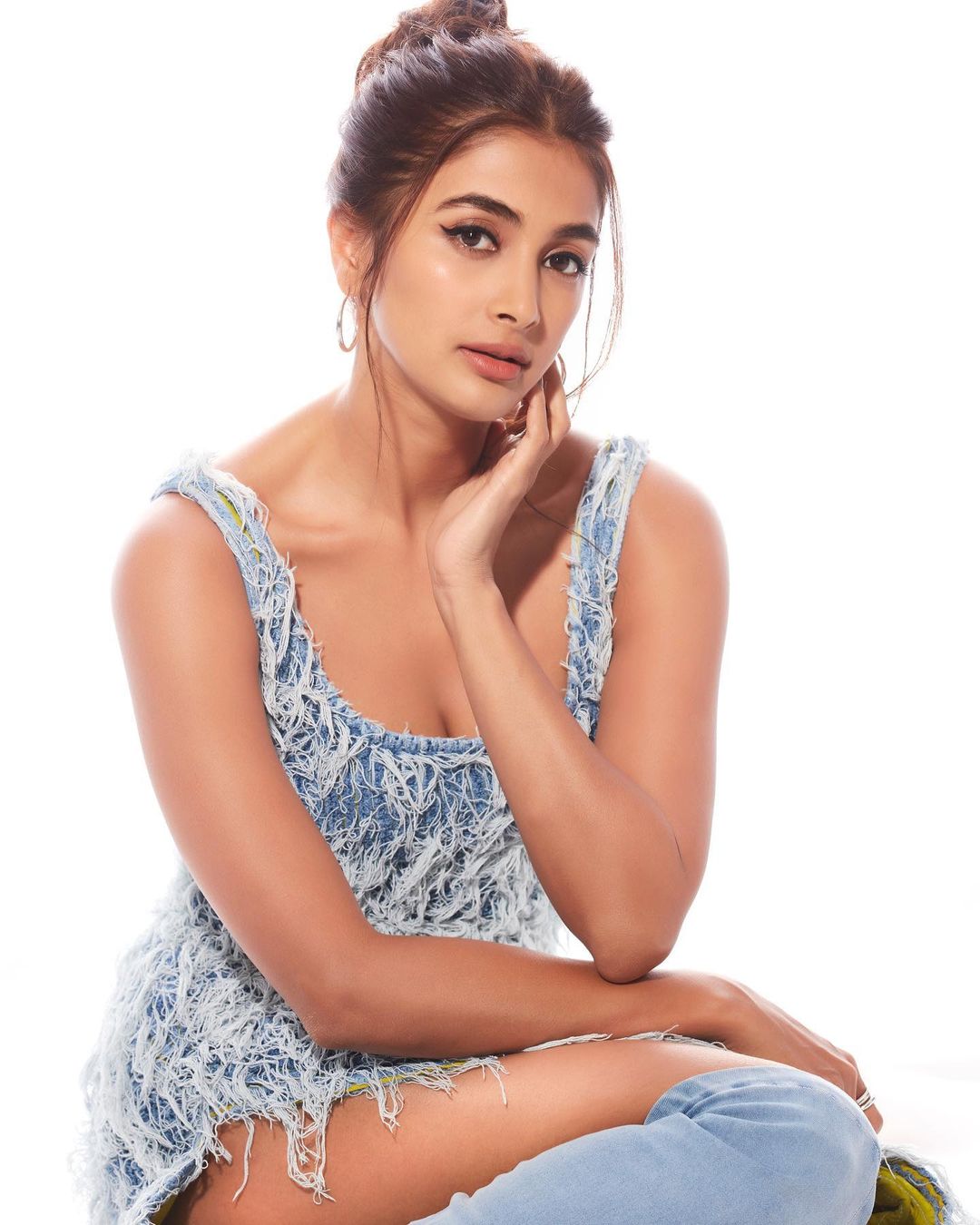 Actress Pooja Hegde Glamorous Photos In Trendy Outfit