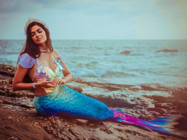 Bigg Boss Fame Actress Divi Vadthya Stunning Stills In Mermaid Style Dress