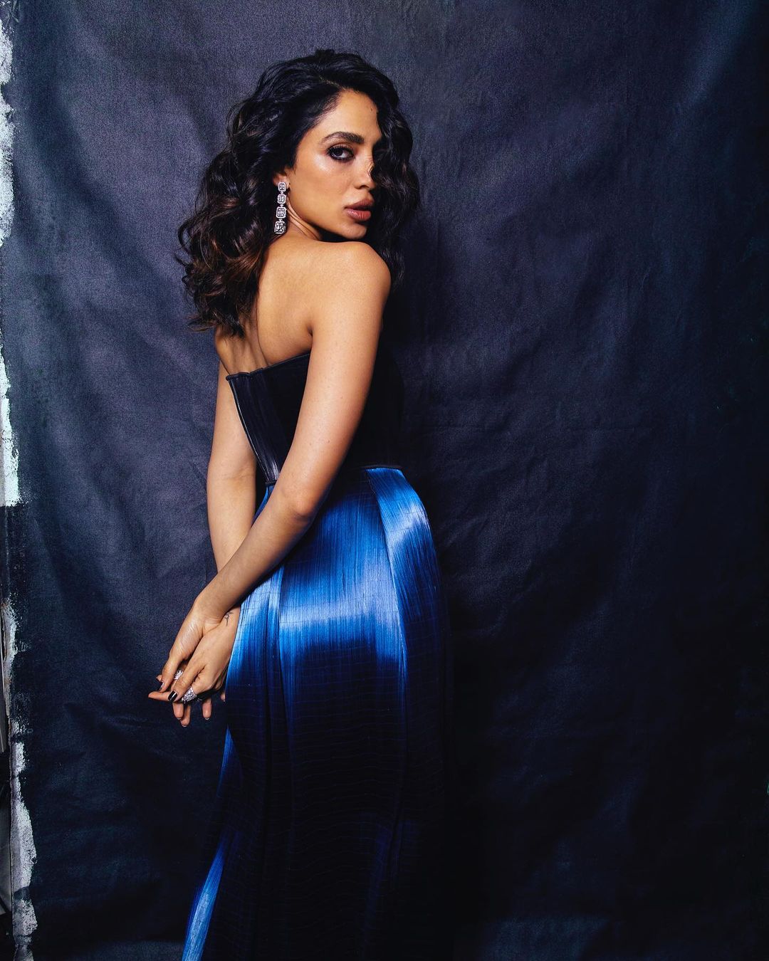 Actress Sobhita Dulipala Stunning Looks In Gown At Hello Hall Of Fame Awards 2023