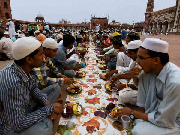 Benefits of Sitting Cross Legged on the Floor while Eating in Telugu