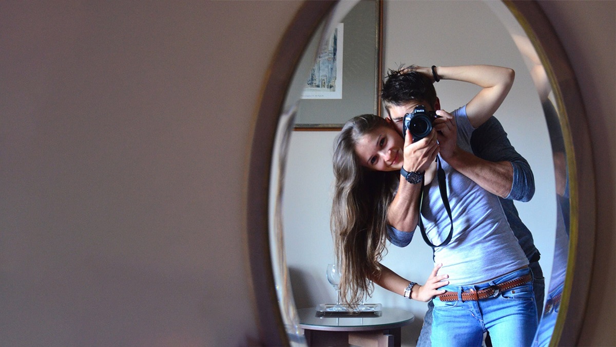 Vastu Tips For Placing Mirrors at home in telugu