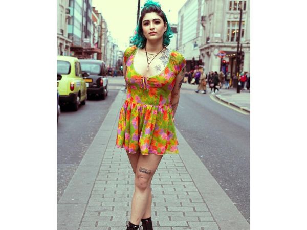 Kushbu Sunda Daughter Avantika Sundar Glamorous Pics In Modern Outfits