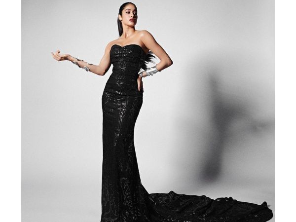 Actress Janhvi Kapoor Mesmerizing Stills In Black Outfit