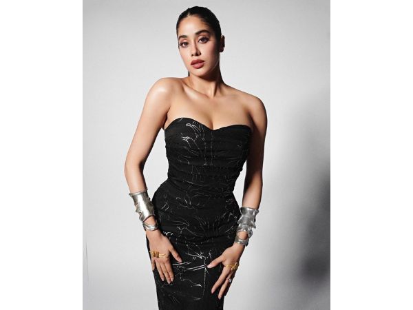 Actress Janhvi Kapoor Mesmerizing Stills In Black Outfit