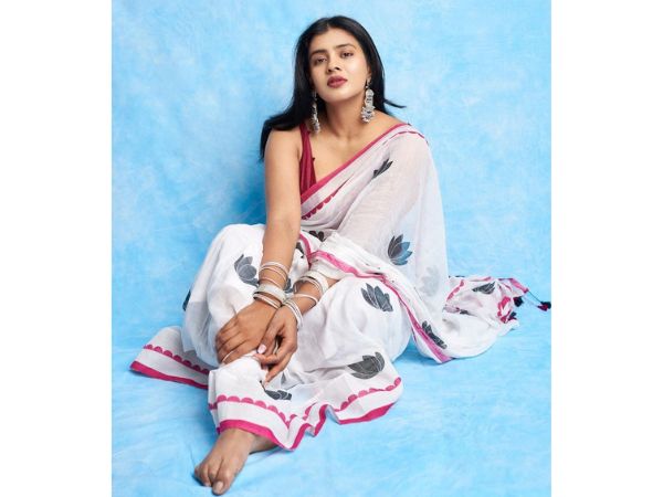 Actress Hebah Patel Glamorous Photos In White Saree