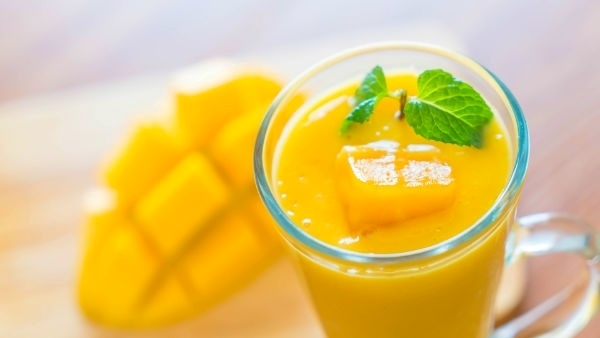 Mango shake or banana shake, which is better for health as per Ayurveda?