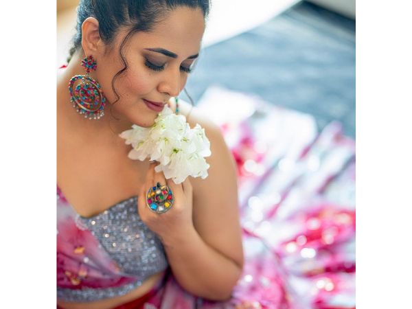 Actress Anasuya Bharadwaj Glamorous Stills In Beautiful Lehenga