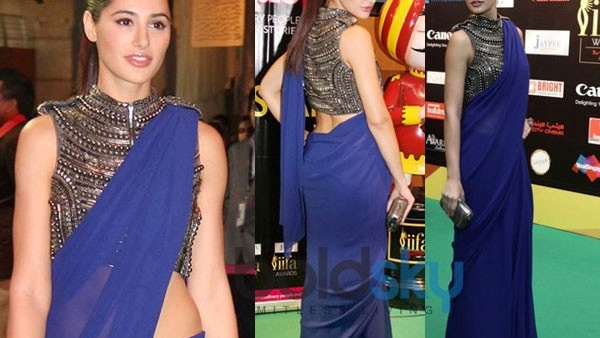 Stylish and Trendy Blouse Designs With Plain Saree