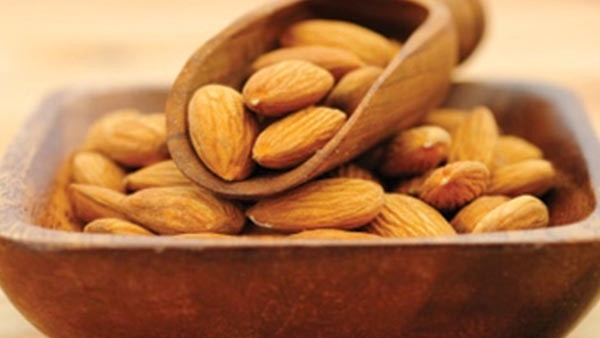 Almonds Vs Peanuts: Almonds and Peanuts Which One Is More Nutrition and healthier in Telugu