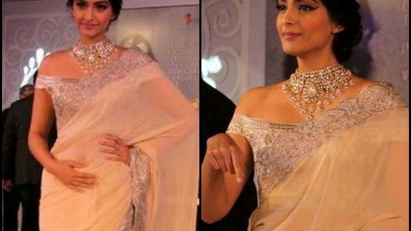Stylish and Trendy Blouse Designs With Plain Saree