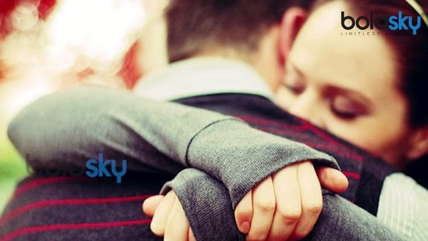 Numerous Health Benefits of Embracing or Hugging Your Loved Ones in Telugu