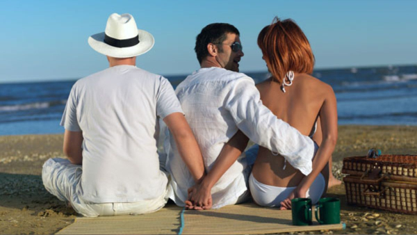 Reasons Behind Wives Leaving Their Husbands And Kids Know In Telugu