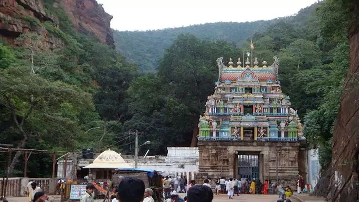 Ahobilam Sri Narasimha Swamy Temple in Andhra Pradesh, Dharmik Sthal Purana, History, significance and Katha in Telugu