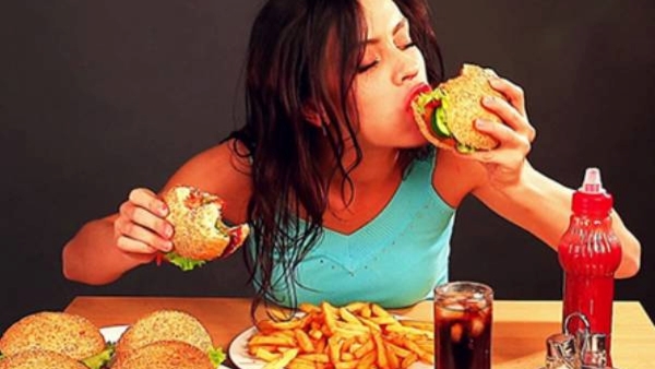 6 Bad Eating Habits That Can Damage Your Overall Health In Telugu