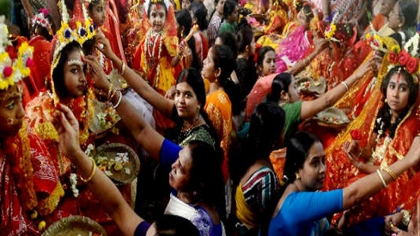 Navratri: Kanya Puja Items