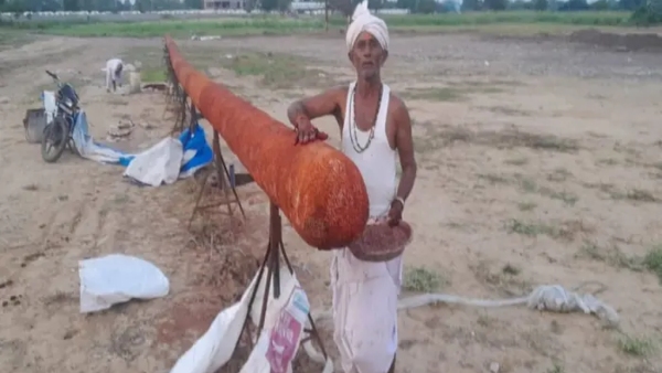 108 feet long incense stick being prepared for Ram in Vadodara! 