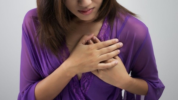 what are the differences in heart attack symptoms for men and women