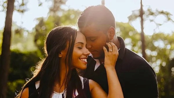 zodiac signs who are too giving in relationships in telugu