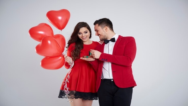 Valentine’s Day 2024: Dress Code Color List and Meanings in Telugu