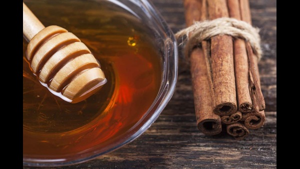 What are benefits of drinking honey and cinnamon water in telugu