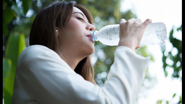 what are the harmfull effects of drinking cold water in summer