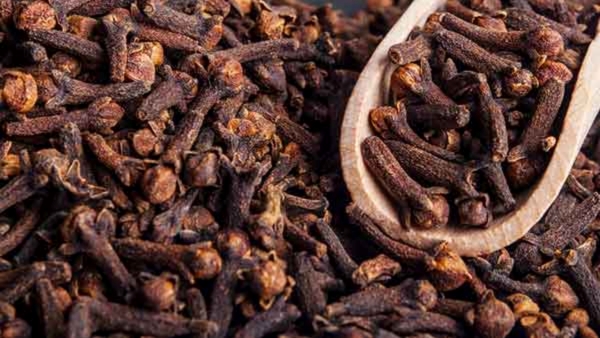 eat-one-or-two-cloves-every-day