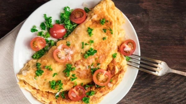 Make Masala Omelette