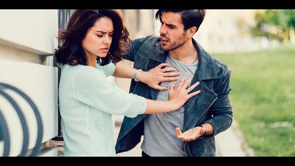 these-are-the-signs-that-show-that-you-wife-is-no-longer-interest-in-you