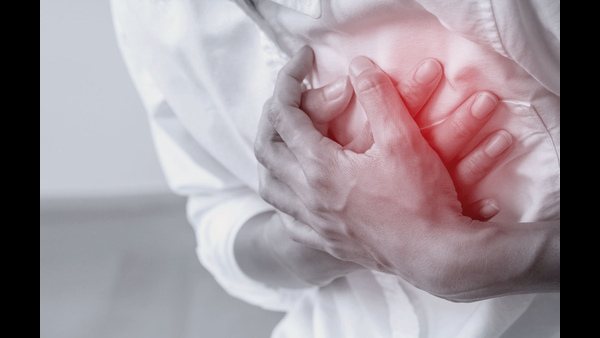 summer-heat-raises-the-risk-of-heart-attacks-proved-by-medical-review