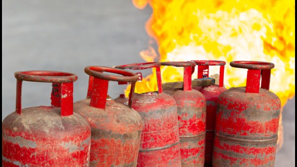 what-to-do-if-your-cooking-gas-is-leaking-gas-leaking-safety-tips-to-be-followed