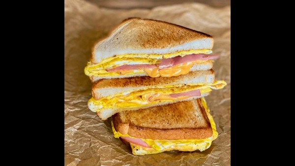 how-to-make-egg-sandwich-recipe-at-home-in-telugu