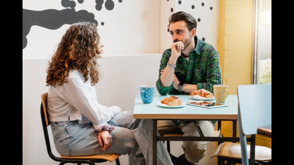 these-sings-show-that-your-partner-needs-some-space-from-you these-sings-show-that-your-partner-needs-some-space-from-you