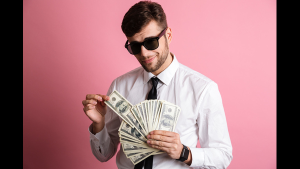 these-zodiac-signs-will-have-more-money-with-them-according-to-astrology