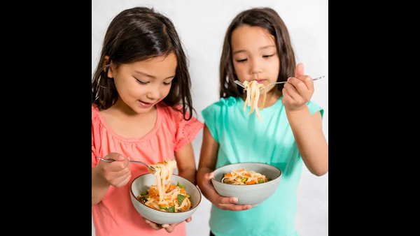 how-to-make-street-style-chicken-noodles-at-home-in-telugu