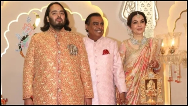 Ambani s regal traditional attire is mind-blowing