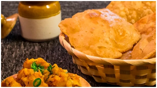 How To Make Delicious Aloo Puri Recipe How To Make Delicious Aloo Puri Recipe