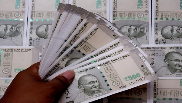 How to identify fake indian currenccy notes