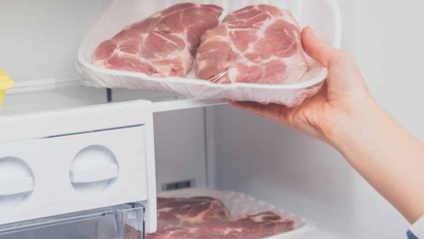 Are you putting raw meat in the fridge But these health problems are sure to come