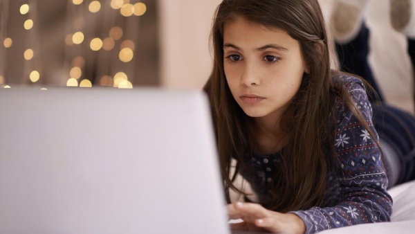 Australia government took sensational decision by banning social media for under 16 years old kids