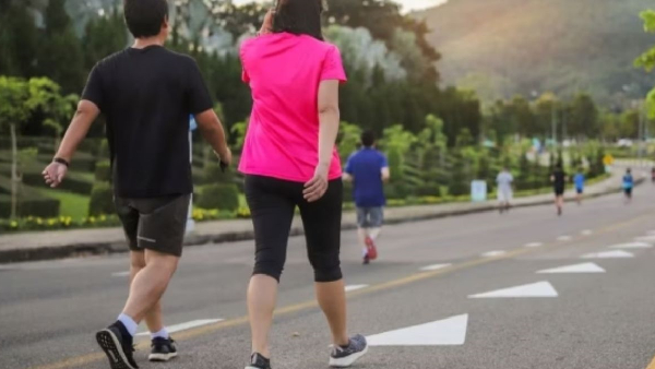 walking if you make these mistakes while walking get health issues