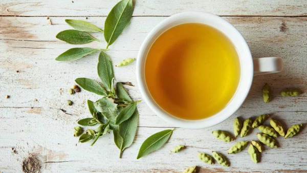 Skin glowing benefits with cardamom and its uses