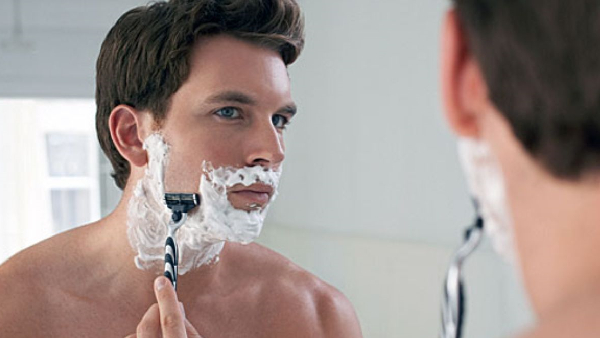 tips for men to maintain skin and beard in winter season